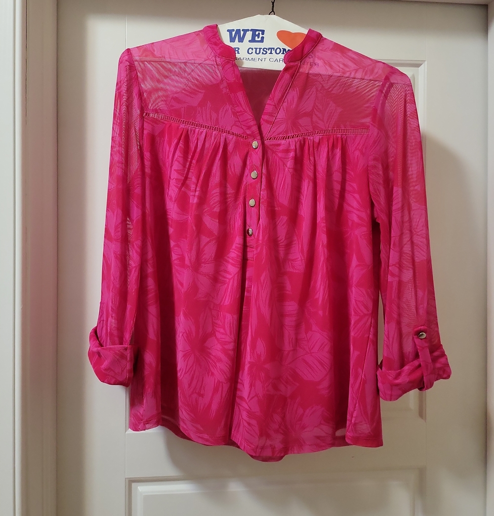 Women's Pink Floral Button-Front Blouse